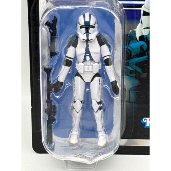 Star Wars Vintage Collection CLONE TROOPER (501st LEGION) VC240 3.75" Figure - Picture 2 of 4